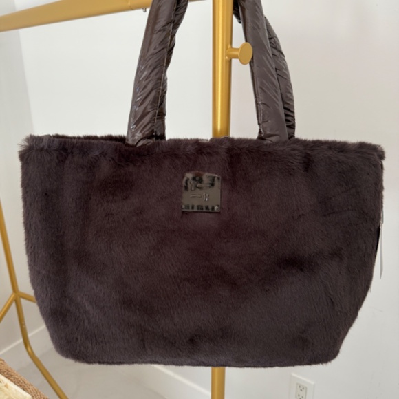 Think Rolyn Duplex Reversible Faux Fur Tote Travel Shoulder Work Gym Bag Brown - Picture 10 of 13